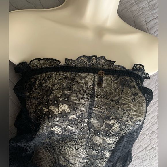 Undrest lace bodysuit size 1 - Picture 4 of 6